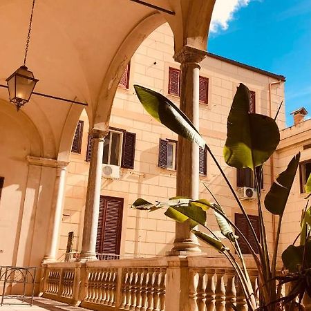 Palazzo Ventimiglia Lodge & Suites Palermo Exterior photo